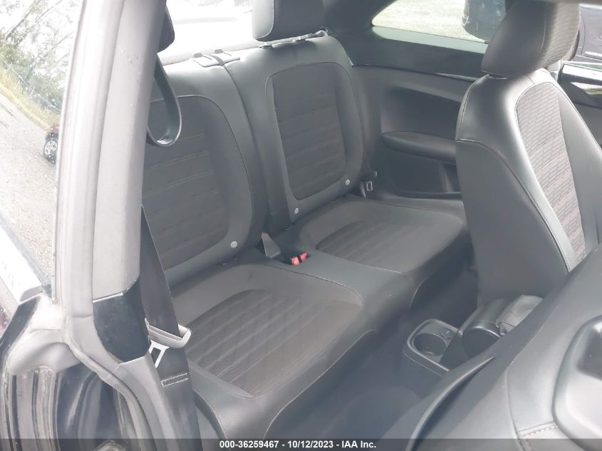 2013 VOLKSWAGEN BEETLE COUPE 2.0T TURBO FENDER EDITION - 3VWVT7AT0DM679413