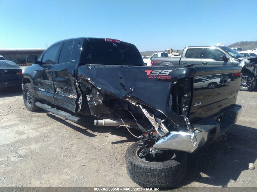 2015 TOYOTA TUNDRA 4WD TRUCK SR/SR5/TRD PRO - 5TFUW5F18FX445745
