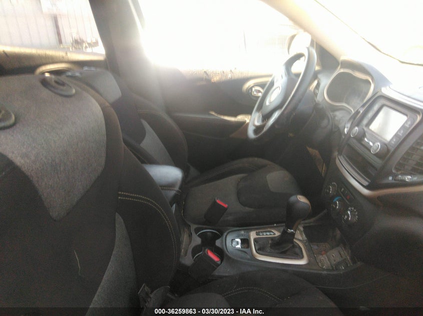 VIN 1C4PJLAB7HW591546 2017 JEEP CHEROKEE SPORT
