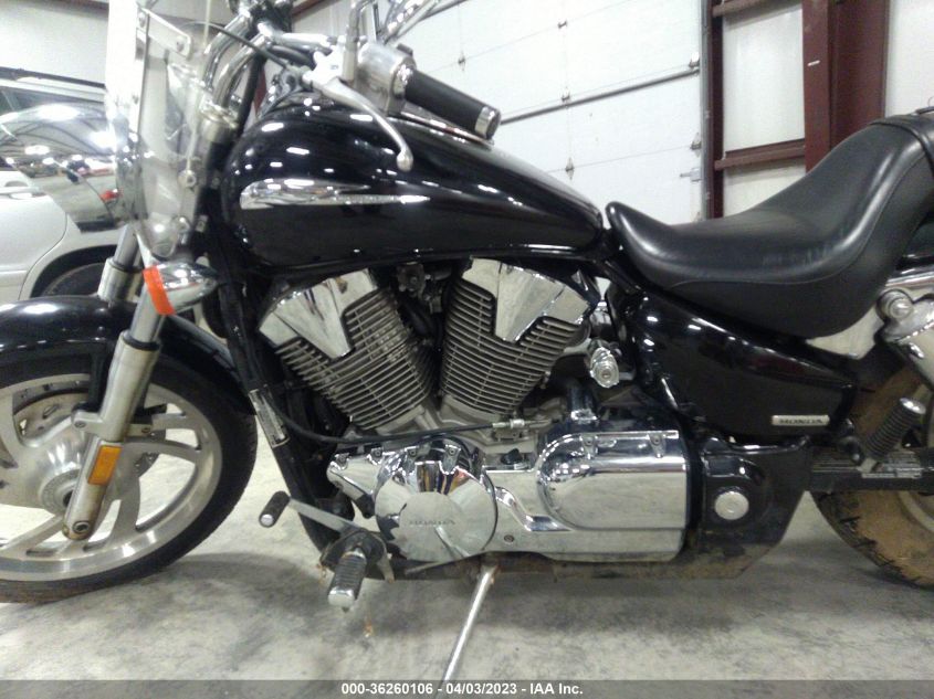 2005 HONDA VTX1300 C 1HFSC550X5A105657