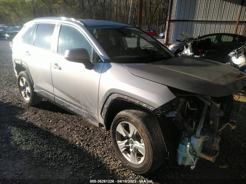 2020 TOYOTA RAV4 XLE - 2T3W1RFV8LW085992