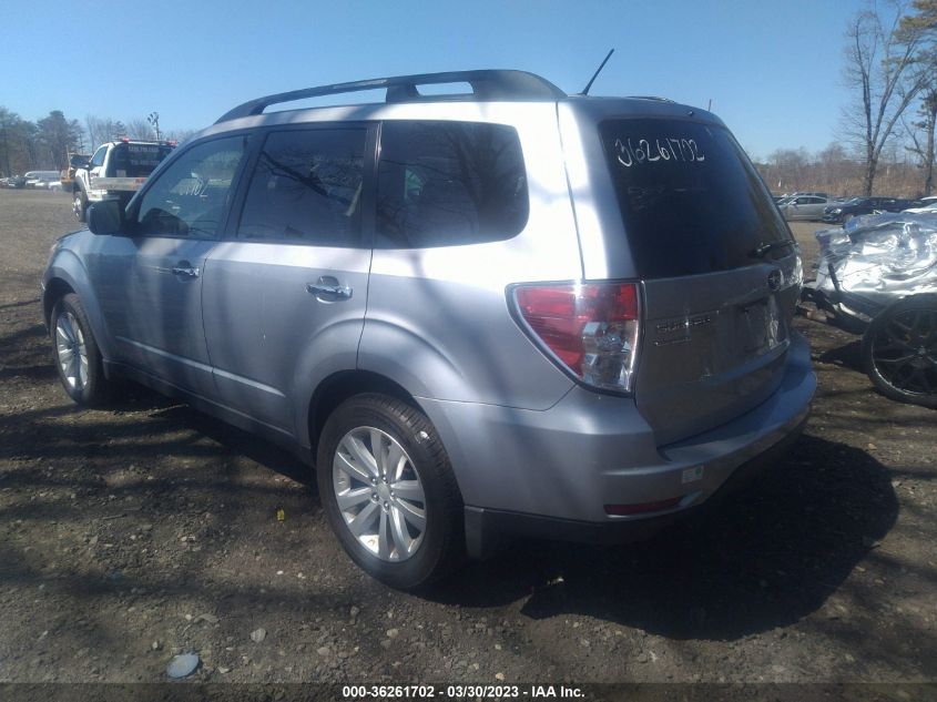 2013 SUBARU FORESTER 2.5X PREMIUM - JF2SHADC1DH437624