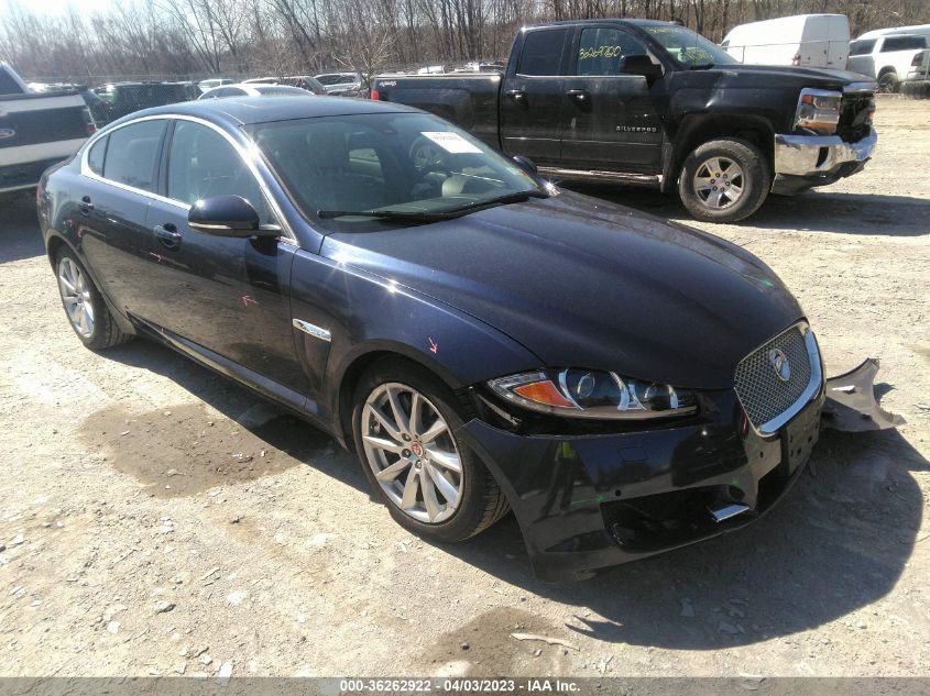 2015 JAGUAR XF I4 T PREMIUM - SAJWA0FS4FPU55712