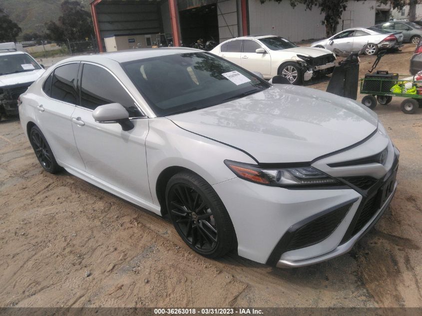 2022 TOYOTA CAMRY HYBRID XSE - 4T1K31AK1NU038077