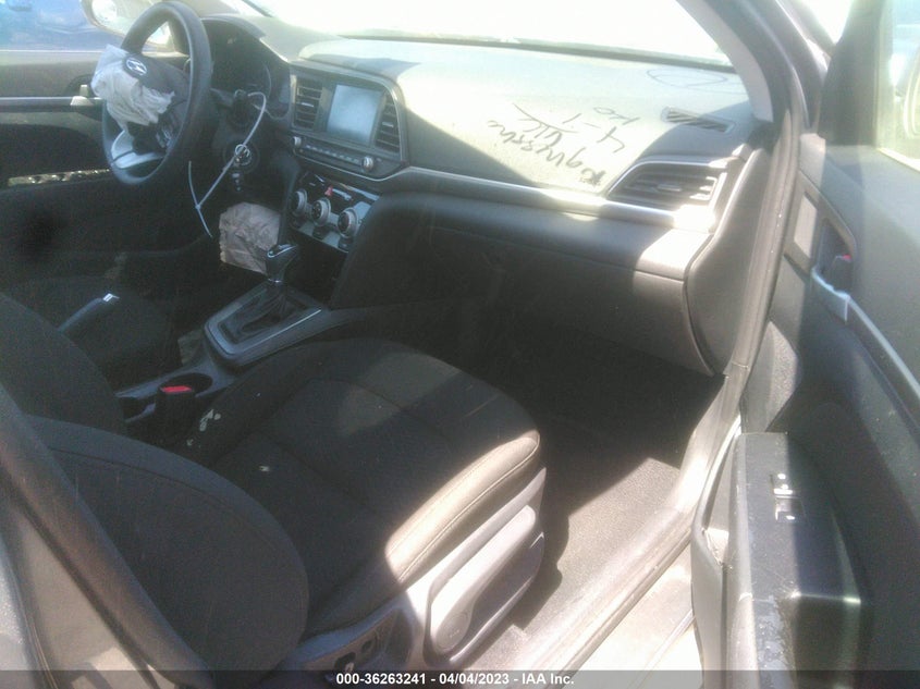 VIN 5NPD84LF2KH423492 2019 HYUNDAI ELANTRA SEL