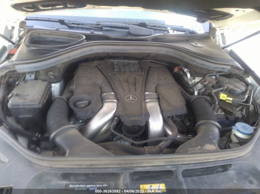 2015 MERCEDES-BENZ GL-CLASS GL 550 - 4JGDF7DE8FA574908
