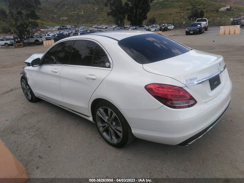 VIN 55SWF4JB0JU255507 2018 MERCEDES-BENZ C-CLASS C 300