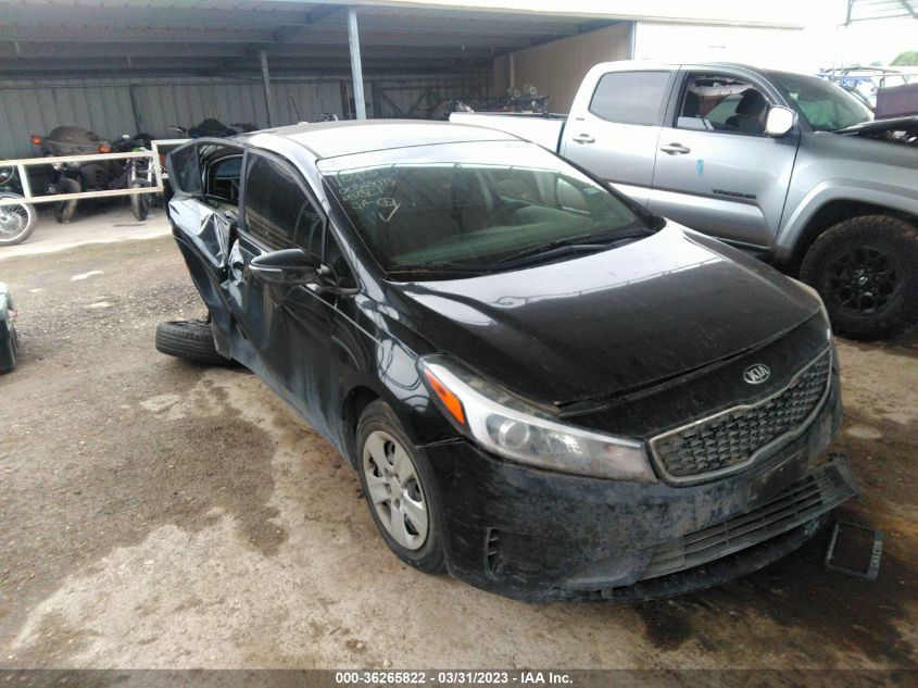 KNAFK5A8XH5687327 KIA FORTE5 LX 2017