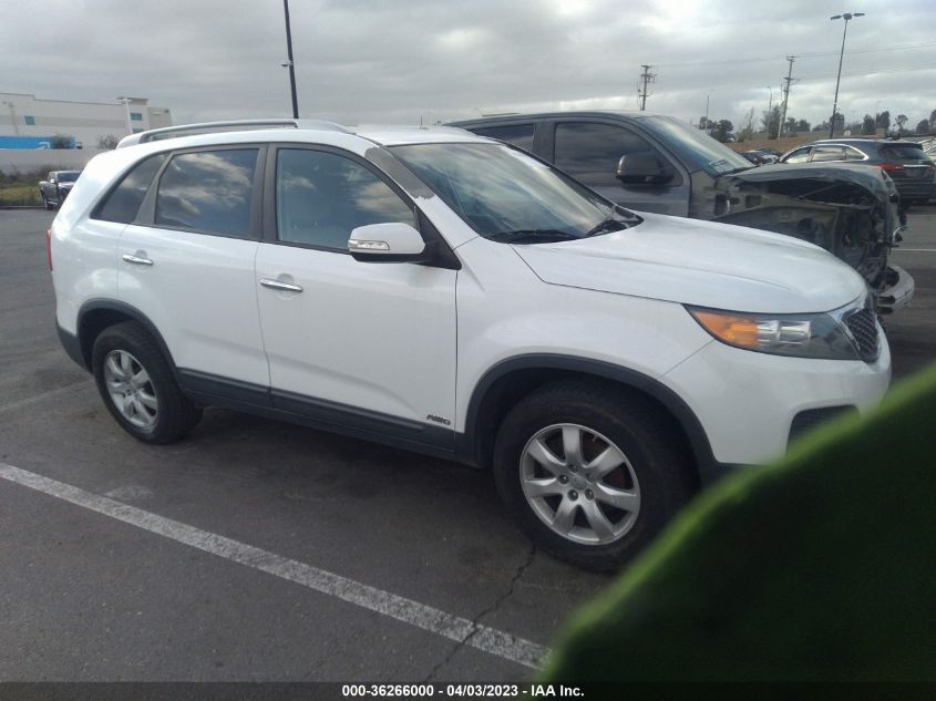 2013 KIA SORENTO LX - 5XYKTDA24DG369290