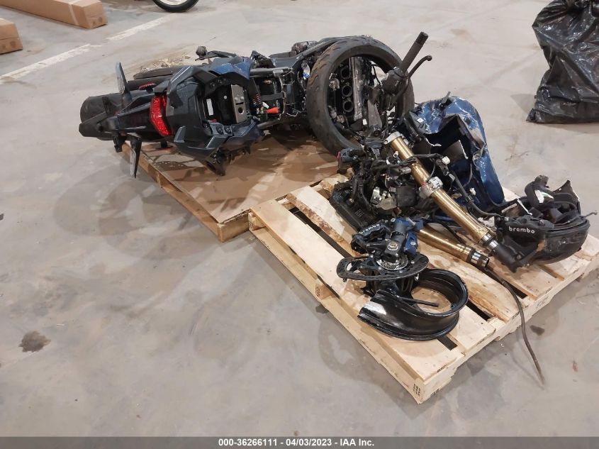 2022 SUZUKI GSX1000 GT/GT+ - JS1EK12B2N7100372