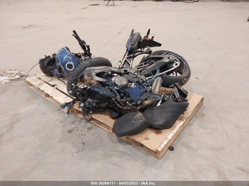 2022 SUZUKI GSX1000 GT/GT+ - JS1EK12B2N7100372