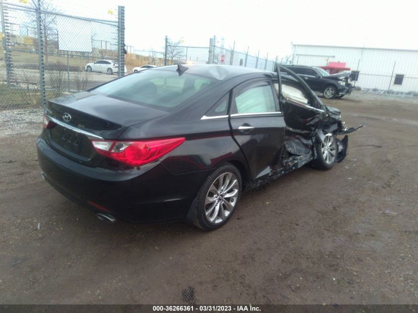 VIN 5NPEC4AC1DH800814 2013 HYUNDAI SONATA no.4