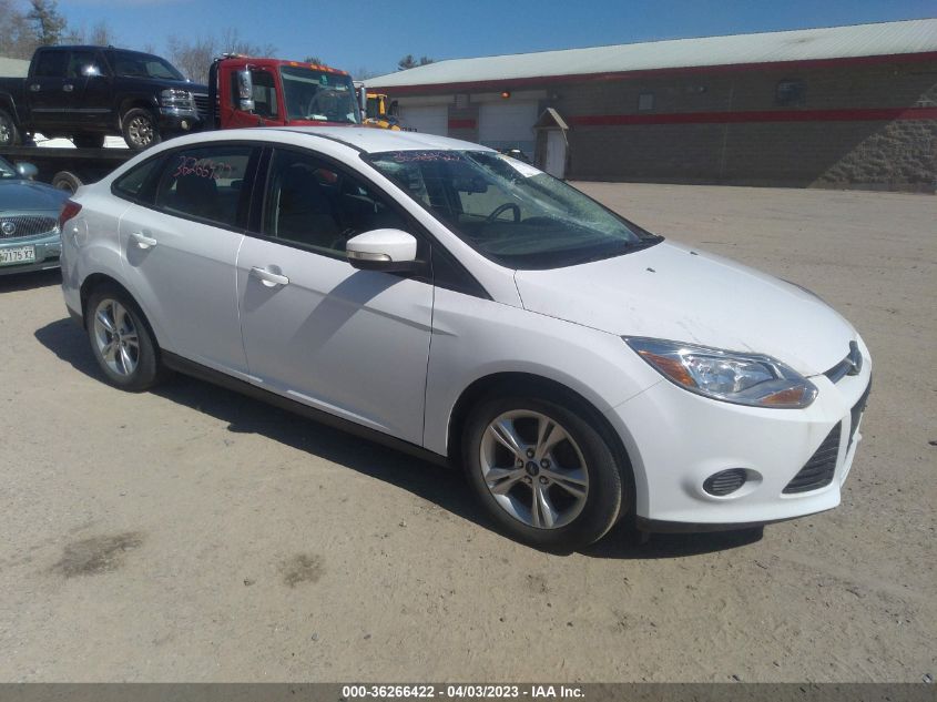 2014 FORD FOCUS SE - 1FADP3F22EL445763