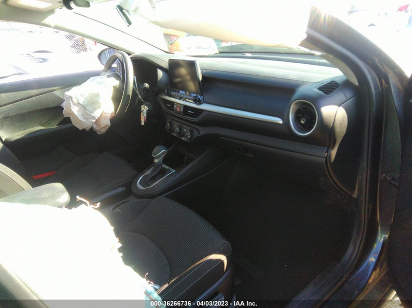 VIN 3KPF24AD3LE238661 2020 KIA FORTE LXS