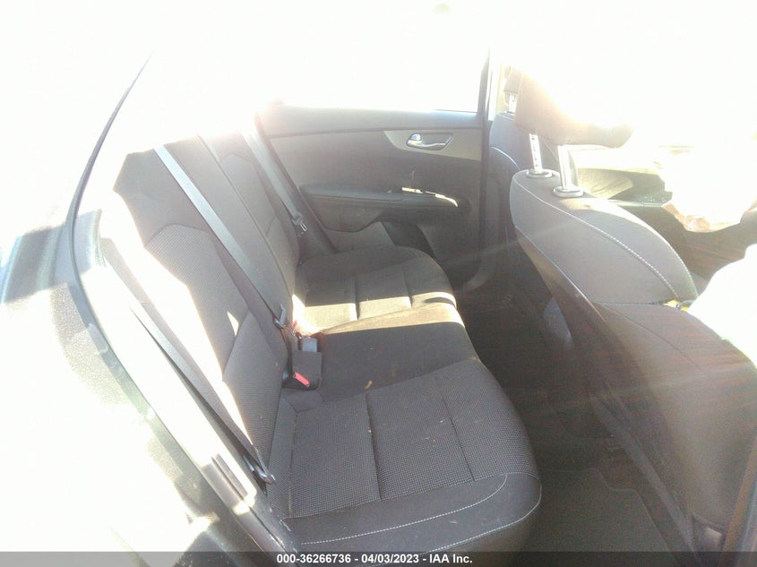 VIN 3KPF24AD3LE238661 2020 KIA FORTE LXS