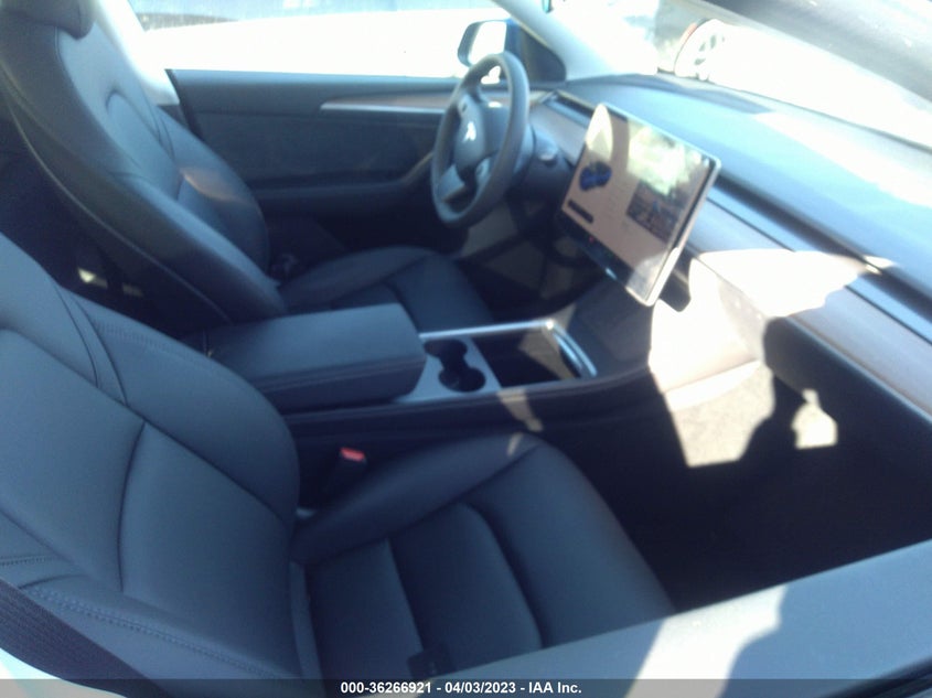 VIN 7SAYGDEEXNF541255 2022 TESLA MODEL Y LONG RANGE