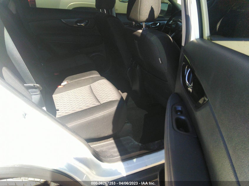 VIN KNMAT2MV7JP584032 2018 NISSAN ROGUE S