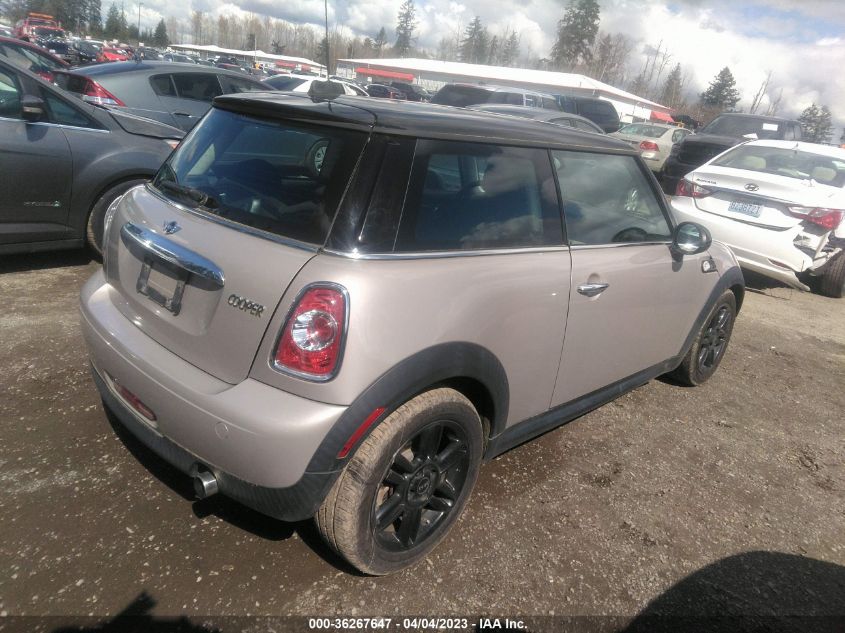 2013 MINI COOPER HARDTOP - WMWSU3C52DT545379