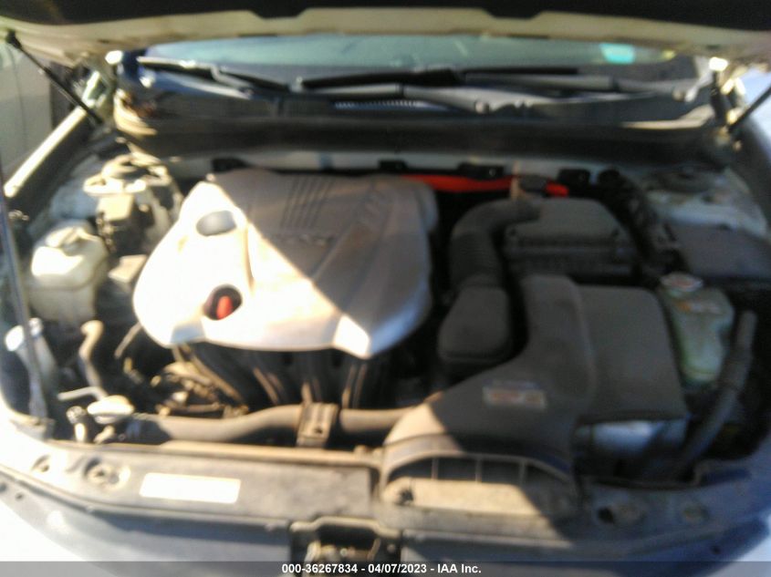 2015 HYUNDAI SONATA HYBRID LIMITED - KMHEC4A45FA128979
