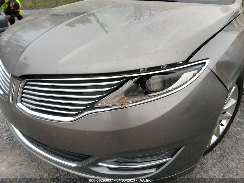 2015 LINCOLN MKZ HYBRID 3LN6L2LU4FR623119