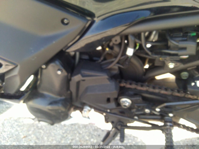 VIN ML5EXEM17NDA49579 2022 KAWASAKI EX650 M
