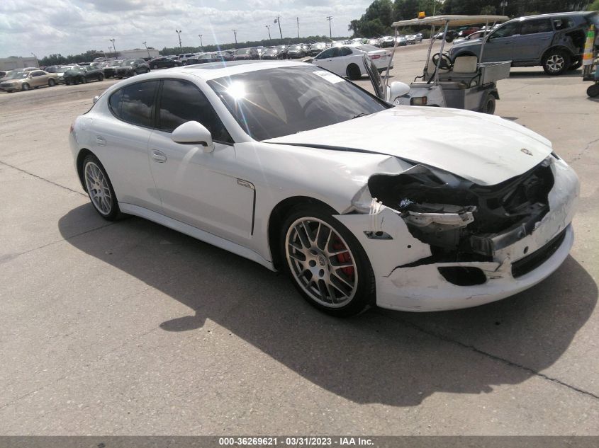 2013 PORSCHE PANAMERA - WP0AA2A75DL013775