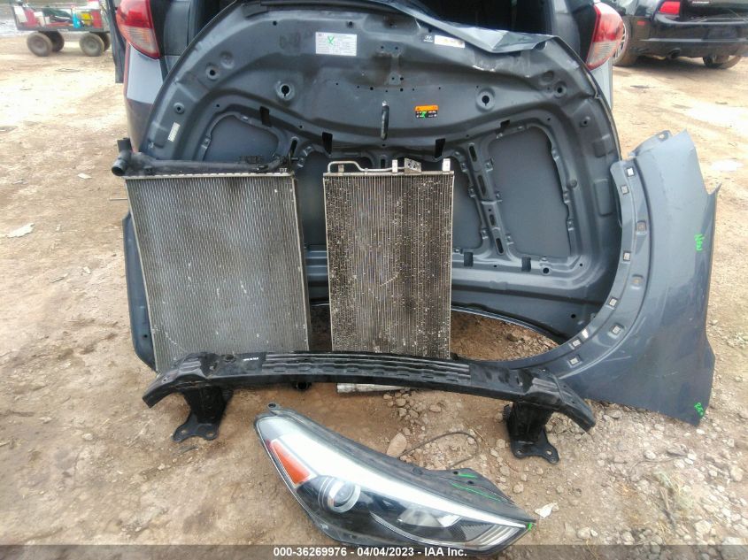 2016 HYUNDAI TUCSON SE - KM8J33A46GU128613