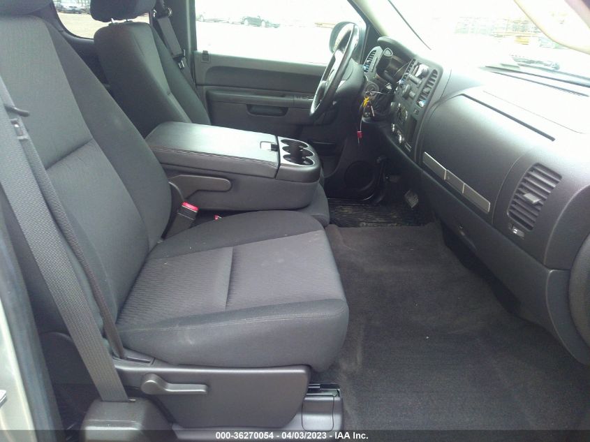 2013 CHEVROLET SILVERADO 1500 LT - 1GCRKSE79DZ360775