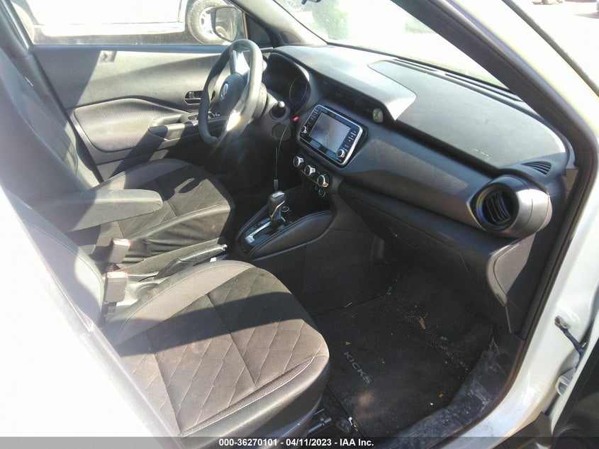 VIN 3N1CP5CU4KL511899 2019 NISSAN KICKS S