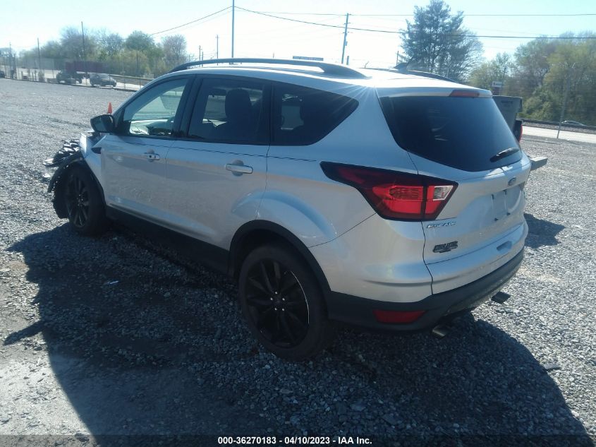 2019 FORD ESCAPE SE - 1FMCU9GD0KUB80649