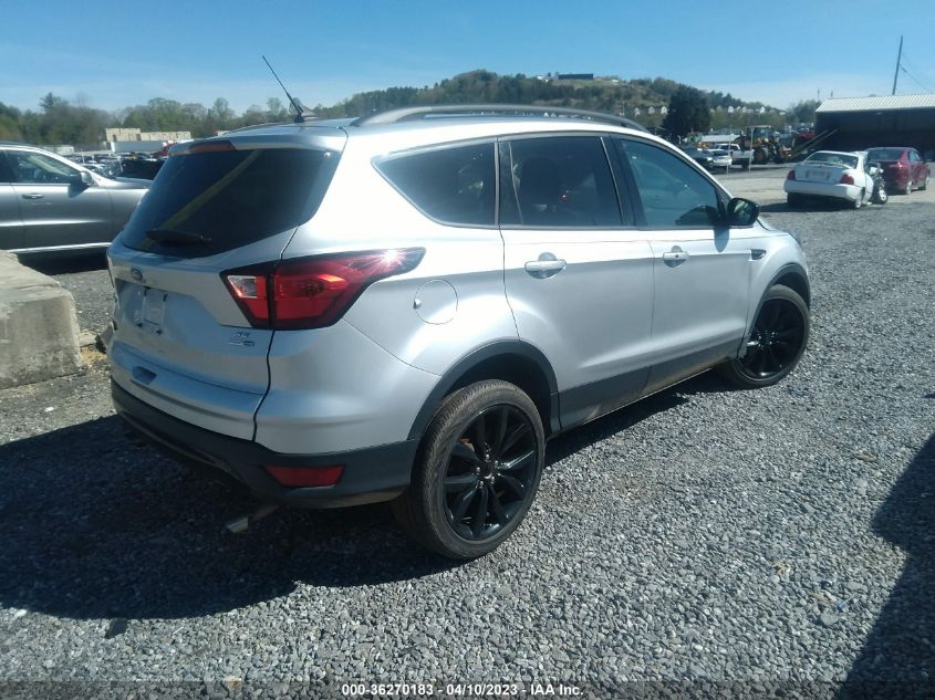 2019 FORD ESCAPE SE - 1FMCU9GD0KUB80649