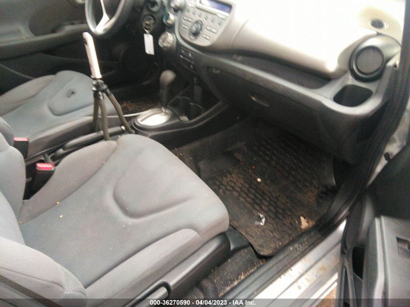 2013 HONDA FIT - JHMGE8H38DC051570