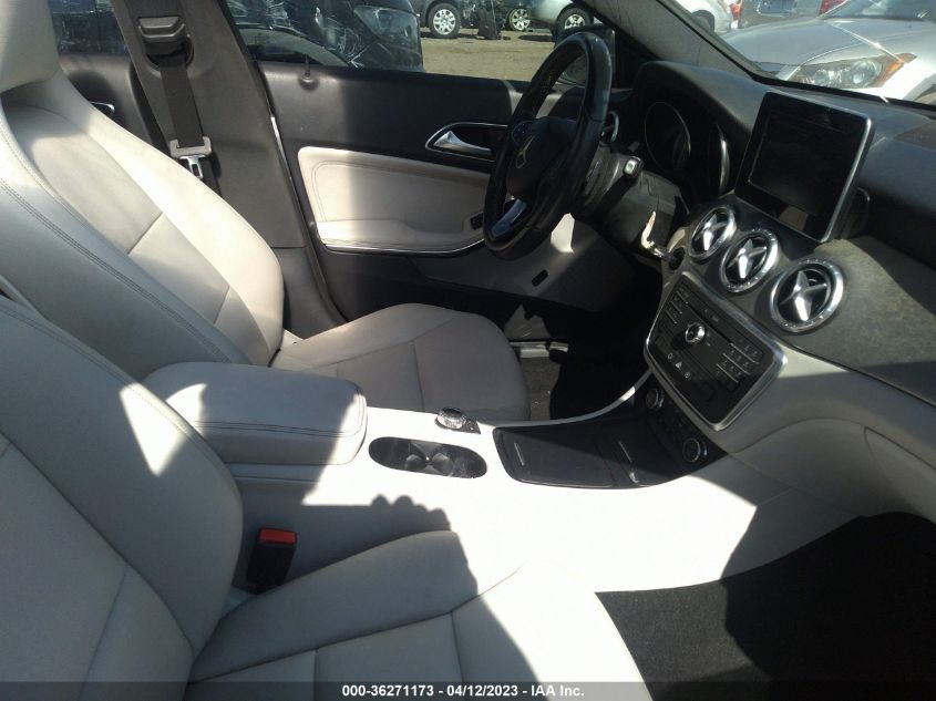2015 MERCEDES-BENZ CLA-CLASS CLA 250 - WDDSJ4EB4FN252469