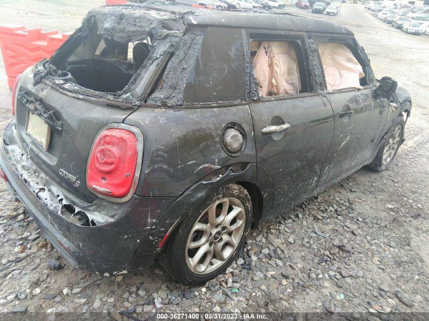 2015 MINI HARDTOP COOPER S - WMWXU3C53F2B56977