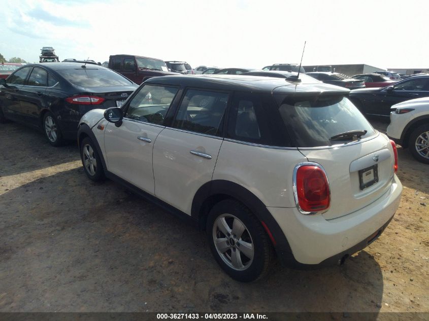 2015 MINI COOPER HARDTOP 4 DOOR - WMWXS5C57FT829004