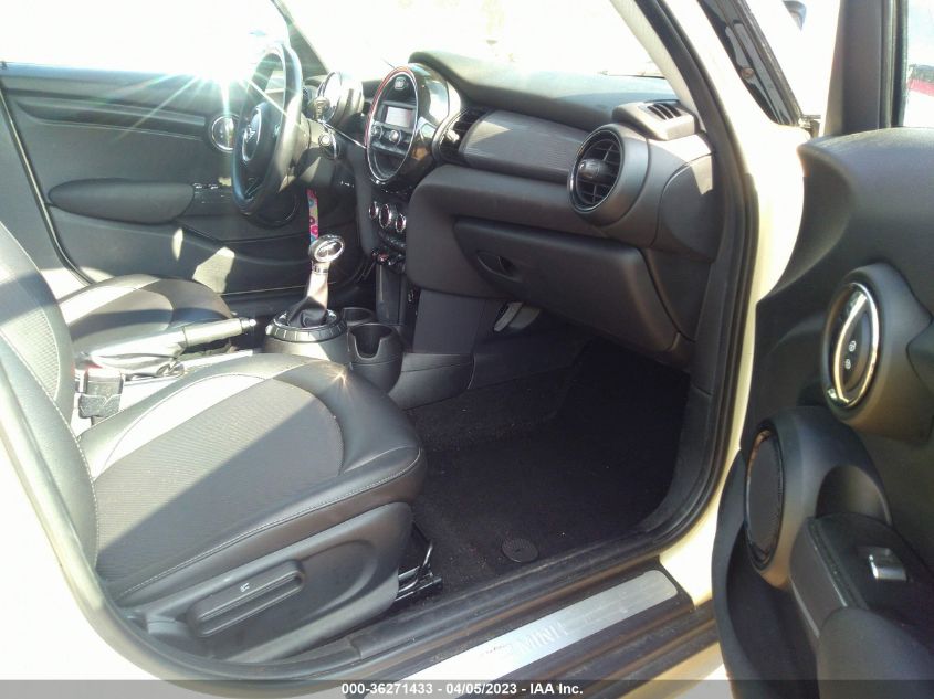 2015 MINI COOPER HARDTOP 4 DOOR - WMWXS5C57FT829004