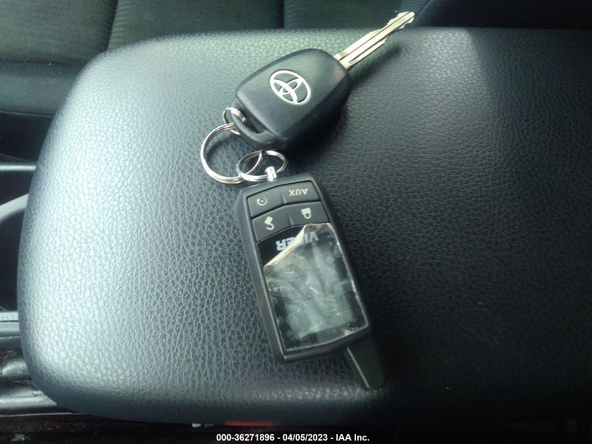 2015 TOYOTA RAV4 LE - JTMZFREV5FD056645