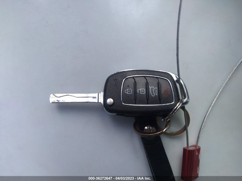 2017 HYUNDAI TUCSON SE - KM8J33A4XHU598550