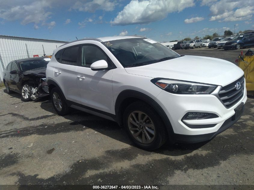 2017 HYUNDAI TUCSON SE - KM8J33A4XHU598550