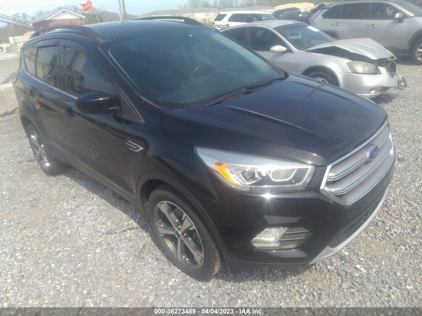 2017 FORD ESCAPE SE - 1FMCU9GD2HUE76569