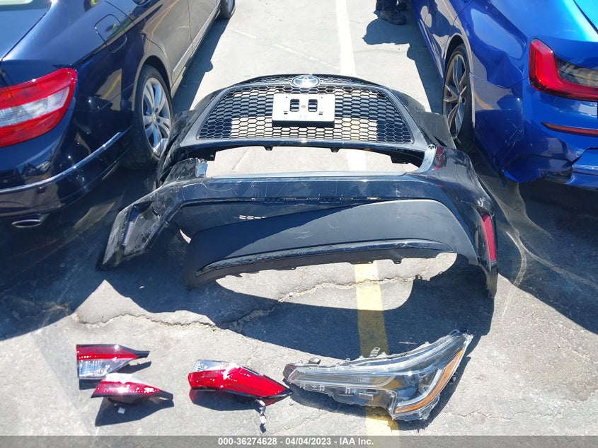 VIN 5YFEPRAEXLP143824 2020 TOYOTA COROLLA LE