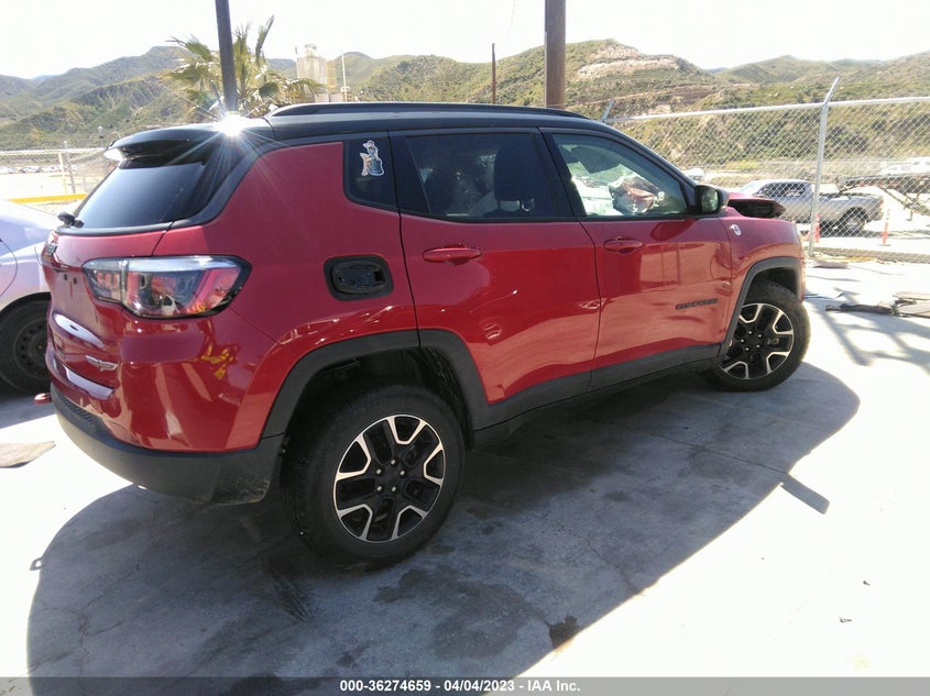 VIN 3C4NJDDB8LT111585 2020 JEEP COMPASS TRAILHAWK