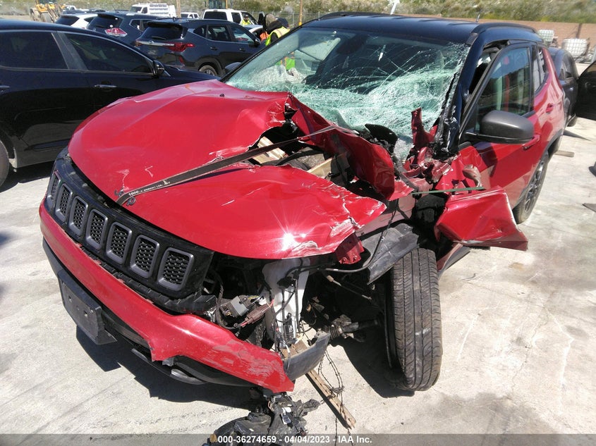 VIN 3C4NJDDB8LT111585 2020 JEEP COMPASS TRAILHAWK