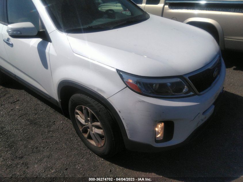 2015 KIA SORENTO LX - 5XYKT4A61FG653854