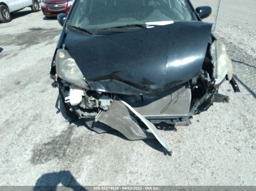2013 HONDA FIT - JHMGE8G39DC050090