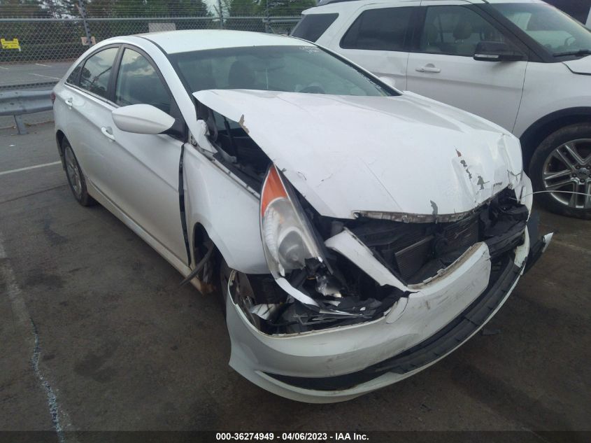 2014 HYUNDAI SONATA GLS - 5NPEB4AC1EH826060