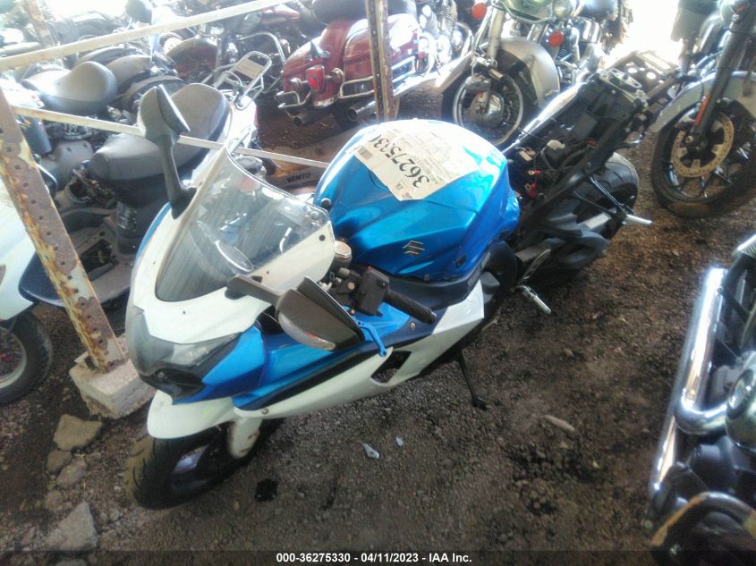 2011 SUZUKI GSX-R1000 JS1GT78A5B2100267