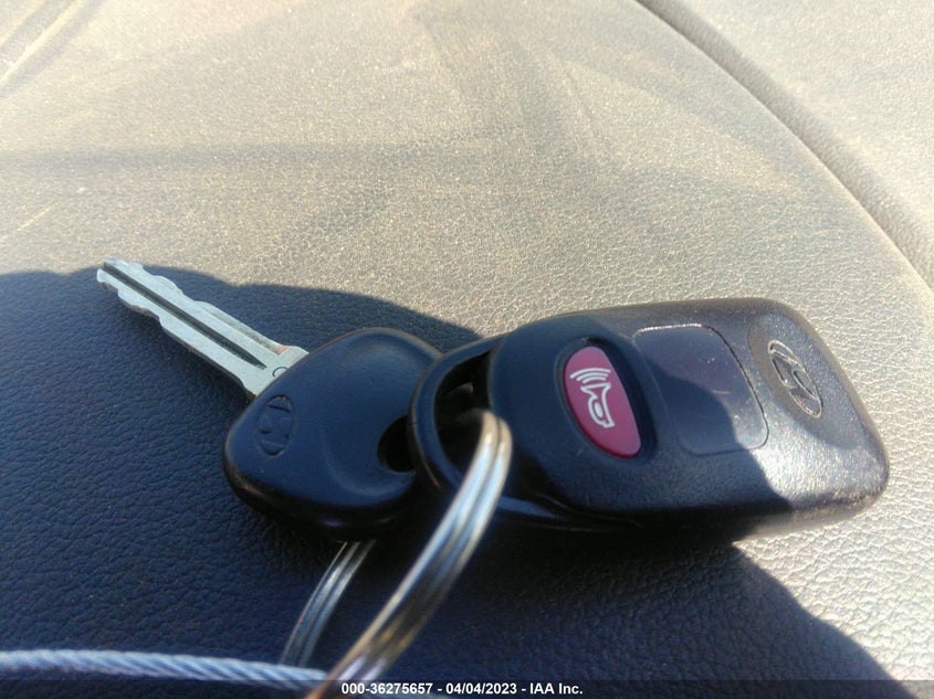 VIN 5NPD74LF9HH204394 2017 HYUNDAI ELANTRA SE