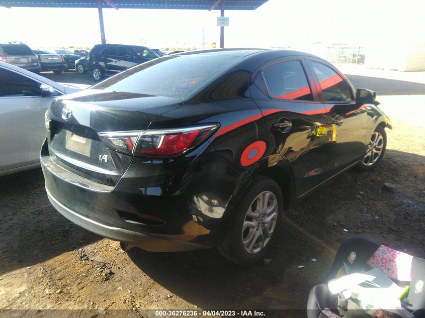 VIN 3MYDLBYV3JY308082 2018 TOYOTA YARIS IA