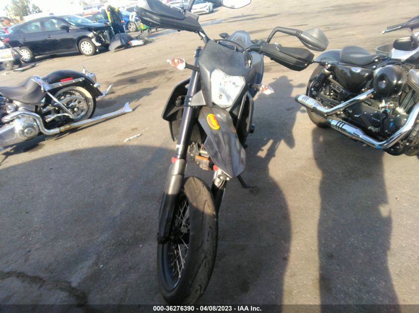 2020 KTM 690 SMC R VBKLSV404LM786217